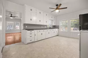 201 Rose St, Buda, TX 78610 - Photo 10