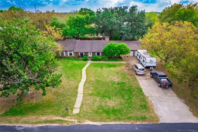 112 Hasler Street, Bastrop, TX 78602 - Photo 2
