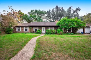 112 Hasler St, Bastrop, TX 78602 - Photo 4