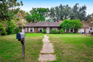 112 Hasler St, Bastrop, TX 78602 - Photo 1
