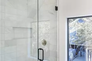 912 Jewell St, Austin, TX 78704 - Photo 28