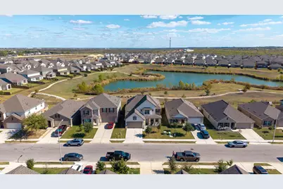 808 S San Marcos Street, Manor, TX 78653 - Photo 2