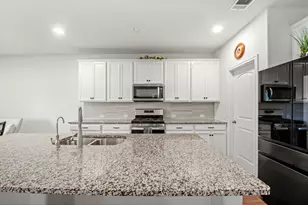 808 S San Marcos St, Manor, TX 78653 - Photo 6