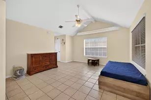 311 College Ave, Florence, TX 76527 - Photo 6
