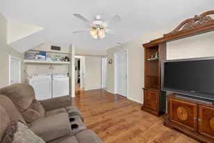 311 College Ave, Florence, TX 76527 - Photo 16