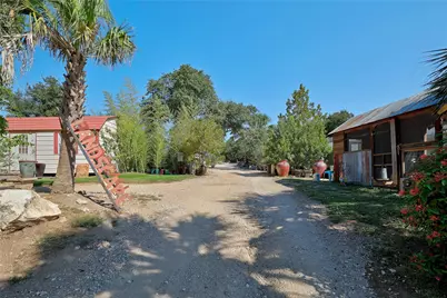 9114 Hwy 290 W, Austin, TX 78736 - Photo 24
