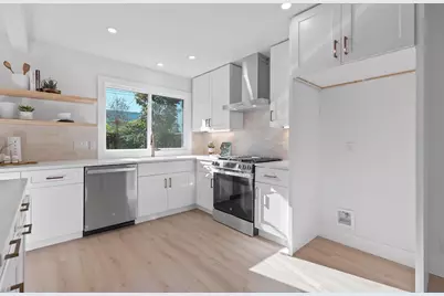 5506 Salem Walk Drive, Austin, TX 78745 - Photo 8