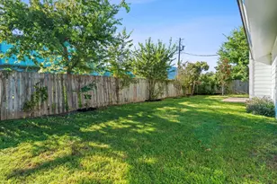 5506 Salem Walk Dr, Austin, TX 78745 - Photo 18