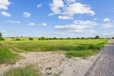 1700 Cr 322, Bartlett, TX 76511 - Photo 2