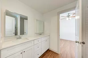 306 E 30th St, Austin, TX 78705 - Photo 20
