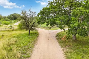 227 Henderson Ln, Lockhart, TX 78644 - Photo 36