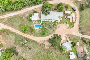 227 Henderson Ln, Lockhart, TX 78644 - Photo 34