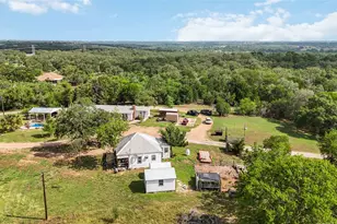 227 Henderson Ln, Lockhart, TX 78644 - Photo 34