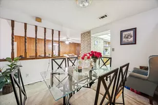 5600 E Martin Luther King Jr Blvd, Austin, TX 78721 - Photo 10