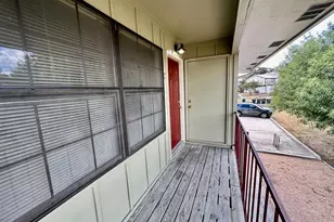 102 Lady Bird Ln, San Marcos, TX 78666 - Photo 6