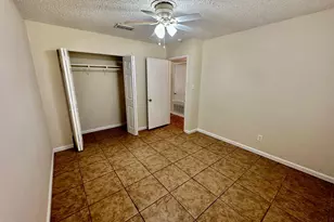 102 Lady Bird Ln, San Marcos, TX 78666 - Photo 22