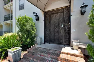 910 Duncan Ln, Austin, TX 78705 - Photo 20