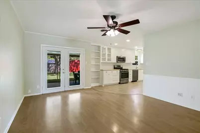 8012 Stillwood Lane, Austin, TX 78757 - Photo 8