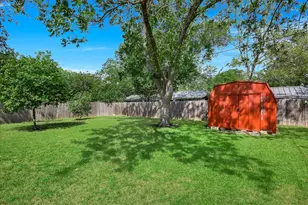 8012 Stillwood Ln, Austin, TX 78757 - Photo 18