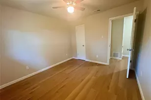 2512 Baxter Dr, Austin, TX 78745 - Photo 16