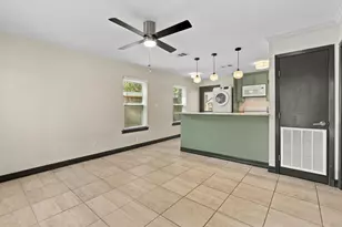 904 Plateau Cir, Austin, TX 78745 - Photo 6