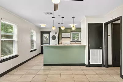 904 Plateau Circle, Austin, TX 78745 - Photo 4