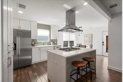 605 Harris Avenue, Austin, TX 78705 - Photo 6