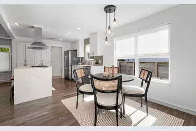 605 Harris Avenue, Austin, TX 78705 - Photo 16