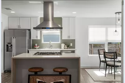 605 Harris Avenue, Austin, TX 78705 - Photo 16