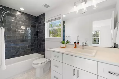 605 Harris Avenue, Austin, TX 78705 - Photo 22