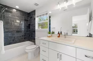 605 Harris Ave, Austin, TX 78705 - Photo 22