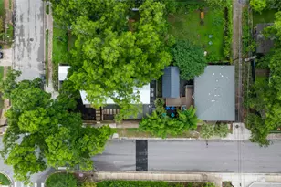 2214 Garden St, Austin, TX 78702 - Photo 36