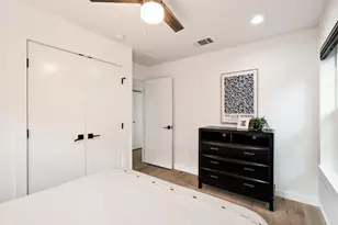 2214 Garden St, Austin, TX 78702 - Photo 26