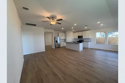 109 Holmby Drive, Hutto, TX 78634 - Photo 4