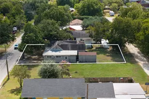 488 7th St, Somerville, TX 77879 - Photo 28