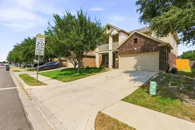706 Irvin Drive, San Marcos, TX 78666 - Photo 2