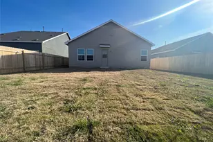 13604 Menard Wy, Elgin, TX 78621 - Photo 12