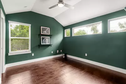 5204 Samuel Huston Avenue, Austin, TX 78721 - Photo 32