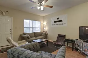 106 E 30th St, Austin, TX 78705 - Photo 10