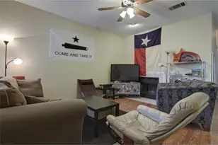 106 E 30th St, Austin, TX 78705 - Photo 2