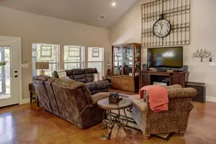 138 Wood Hollow Ct, Bastrop, TX 78602 - Photo 8