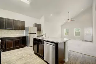 421 Pentire Way, Hutto, TX 78634 - Photo 10