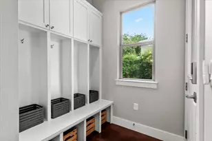 913 Stobaugh St, Austin, TX 78757 - Photo 10