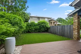 913 Stobaugh St, Austin, TX 78757 - Photo 36