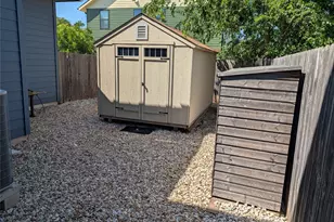 913 Stobaugh St, Austin, TX 78757 - Photo 38