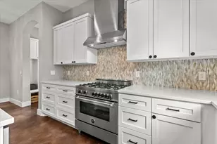 913 Stobaugh St, Austin, TX 78757 - Photo 18