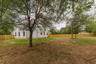 122 W Kikipua Ln, Bastrop, TX 78602 - Photo 20