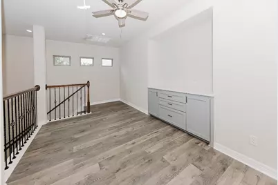 122 W Kikipua Lane, Bastrop, TX 78602 - Photo 8