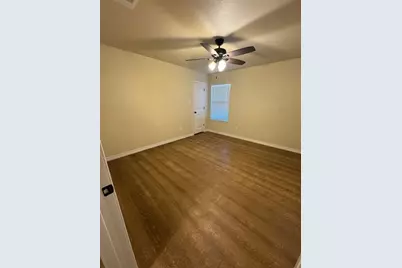 101 Calvin Smith Lane #B, Jarrell, TX 76537 - Photo 22