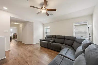 505 Circle Way #6D, Jarrell, TX 76537 - Photo 18